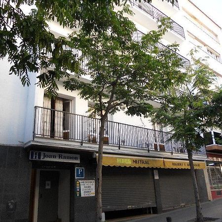 Hostal Juan Ramon Lloret de Mar Luaran gambar